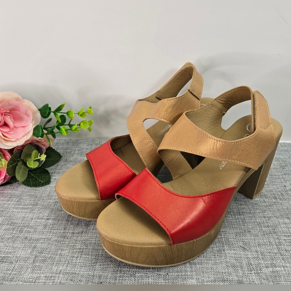 Unity In Diversity Platform Heels Sandals Women's SIZE 38 EU 8 US Red Gold Spain